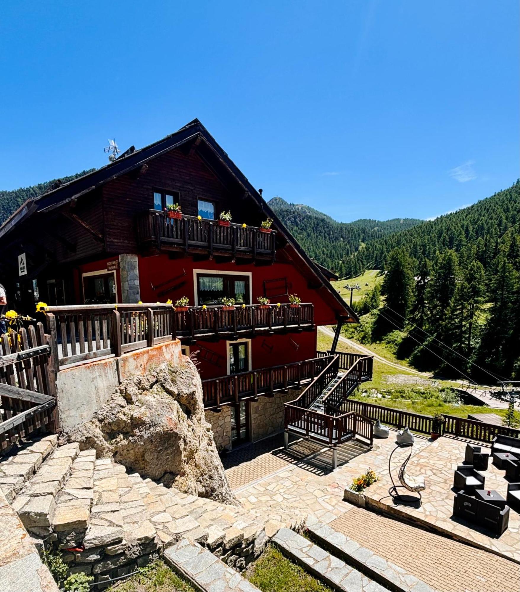 Hotel Piccolo Chalet Claviere Εξωτερικό φωτογραφία