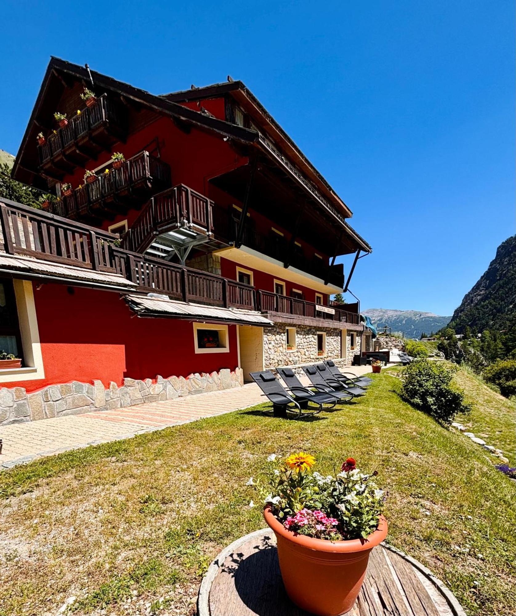 Hotel Piccolo Chalet Claviere Εξωτερικό φωτογραφία