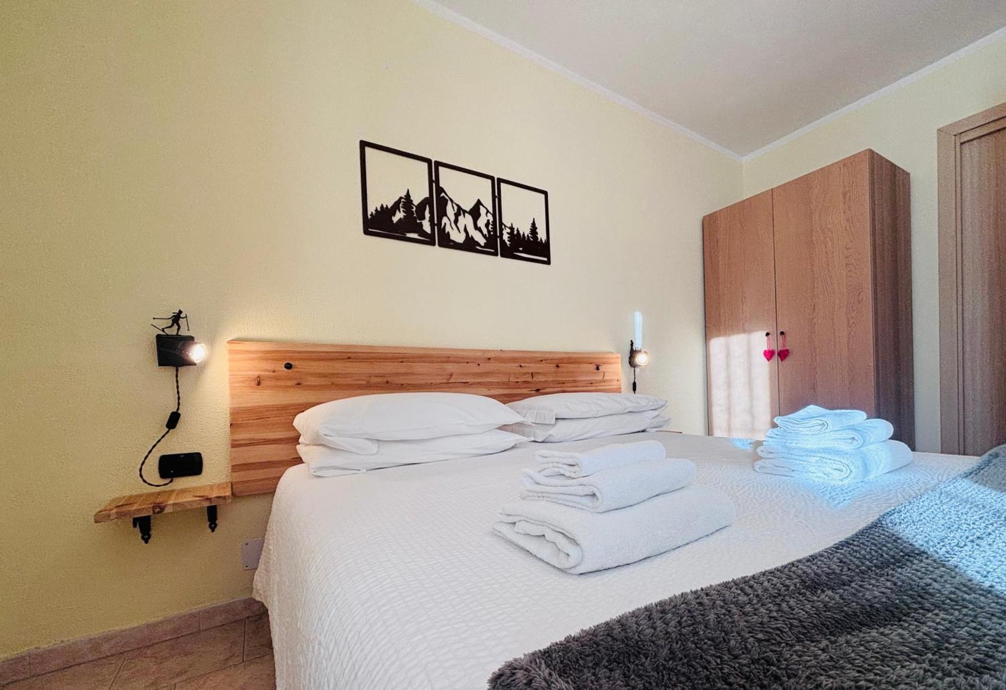 Hotel Piccolo Chalet Claviere Εξωτερικό φωτογραφία