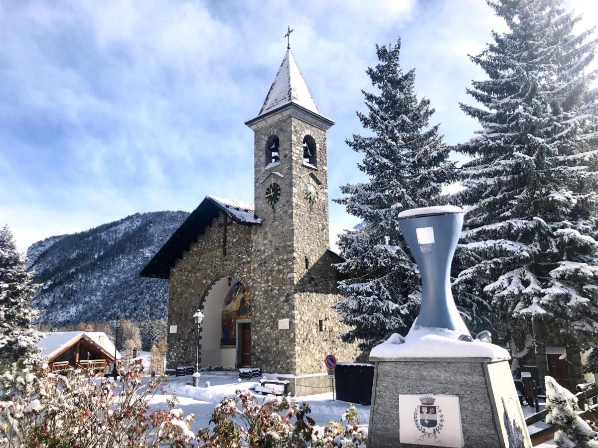 Hotel Piccolo Chalet Claviere Εξωτερικό φωτογραφία